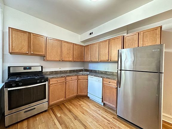 2nd image of 4601 N Western Ave #3