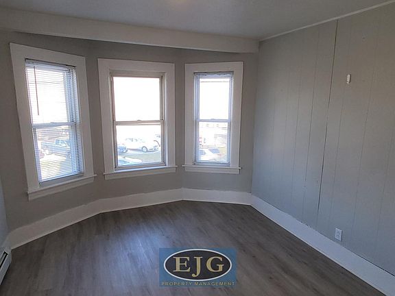 5th image of 22 Lake St #4