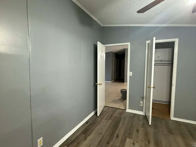 1520 Belmont Woods Dr — Photo 1