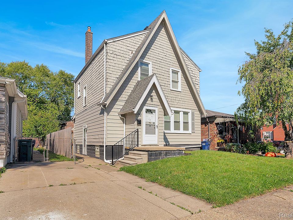1st image of 1260 Fort Park Blvd