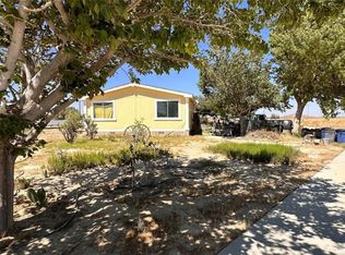 1232 Backus Rd, Mojave, CA 93501