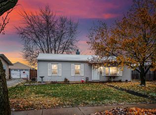 1216 Larch Ln, Fort Wayne, IN