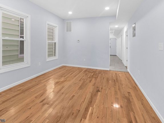 4th image of 155 Fairmount Ave Floor 2