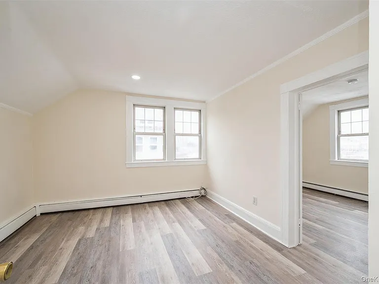 36 Tyler Ave — Photo 11