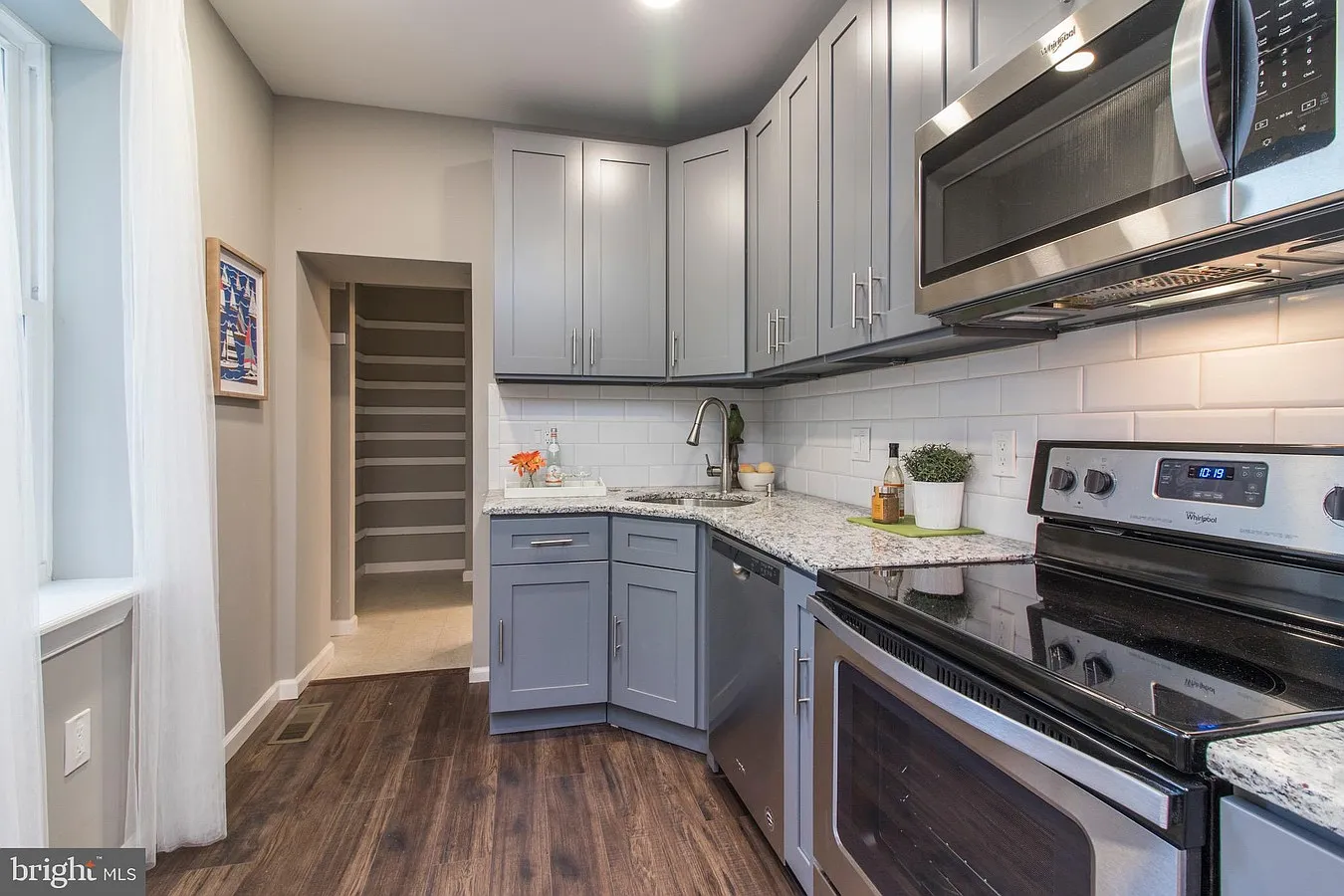 3 bed, 1632 sqft, $2,500 — Photo 4