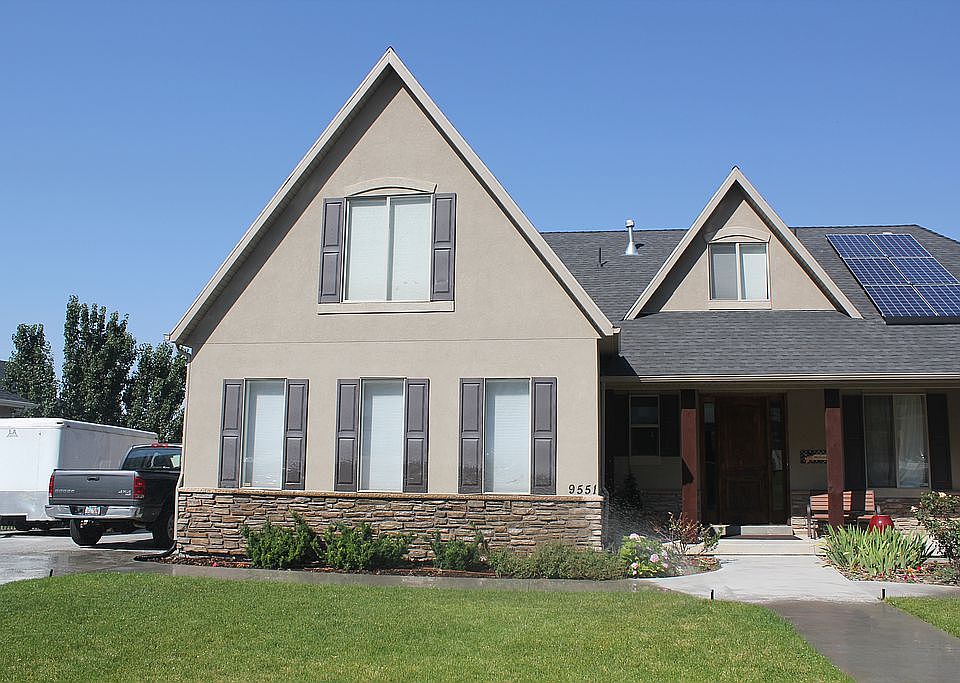 1st image of 9551 N Canyon Heights Dr