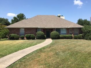 10401 Rosewood Dr, Greenville, TX 75402