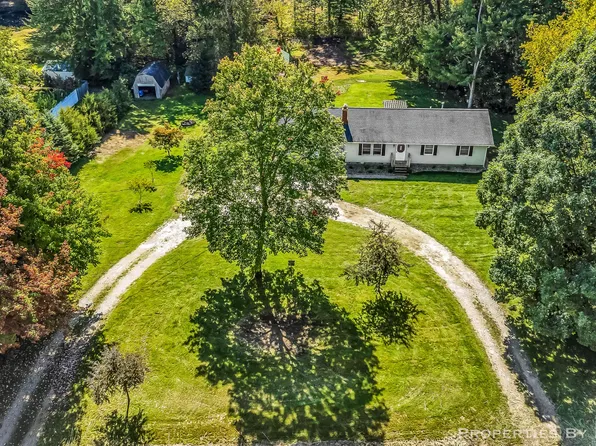 5005 Jensen Rd, Fruitport, MI 49415