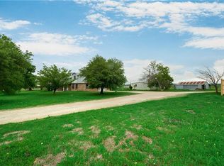 5880 V V Jones Rd, Venus, TX 76084