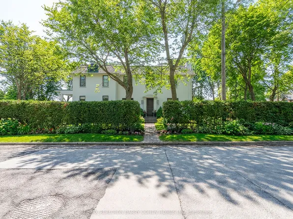 74 Esgore Dr, Toronto, ON M5M 3R7