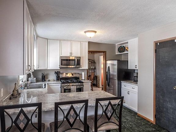 5th image of 165 Lenwood Dr