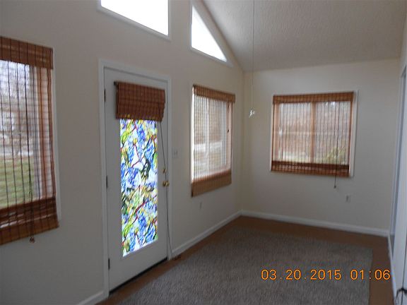 5th image of 2504 Central Dr