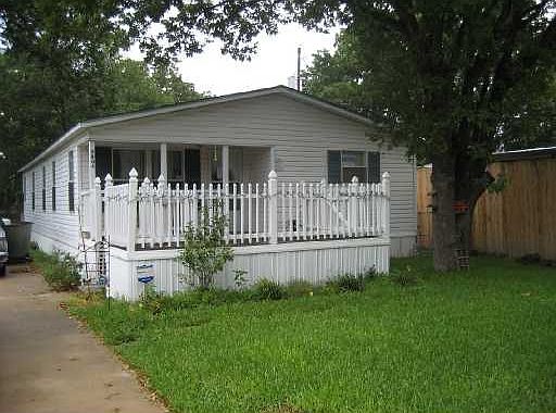 1st image of 3804 Iverson Dr