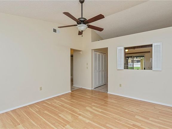 5th image of 12327 Coral Reef Dr