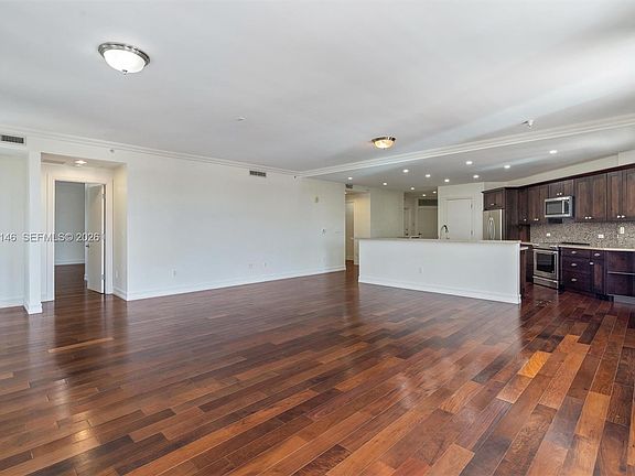 5th image of 455 E Palmetto Park Rd APT 3W