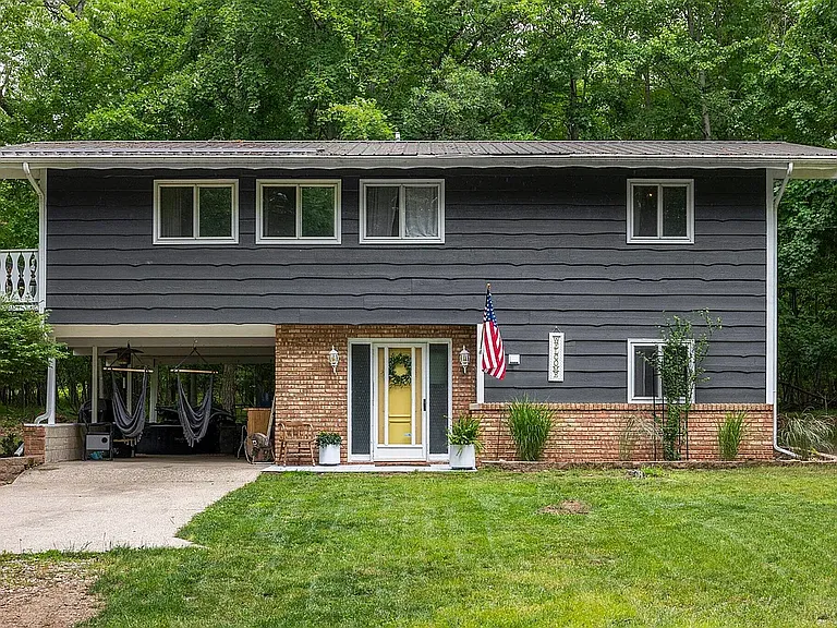 9210 Timberlane Dr — Photo 1
