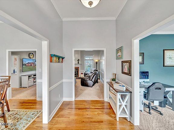 4th image of 106 Hudson Way