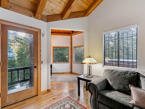 4th image of 1178 Statford Way