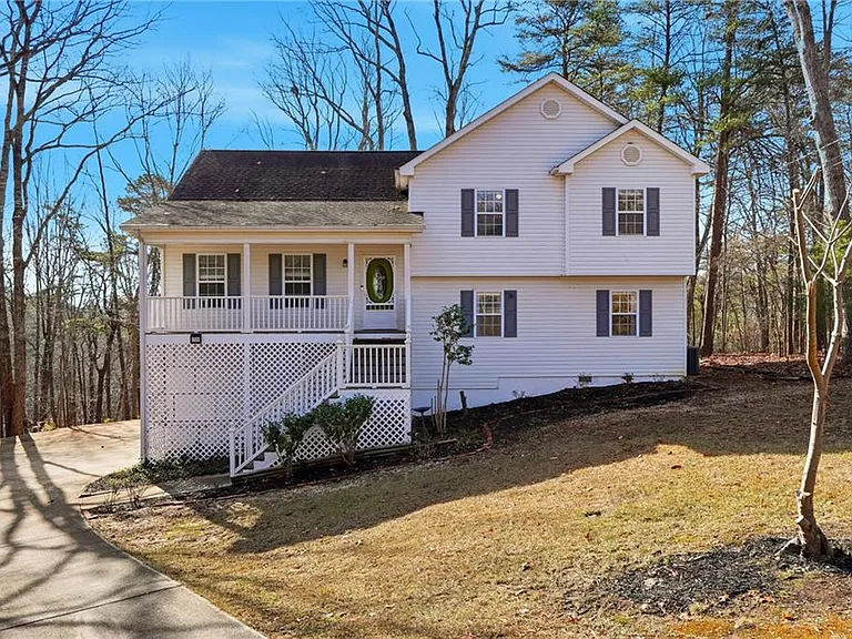 186 Franklin Ct — Photo 1