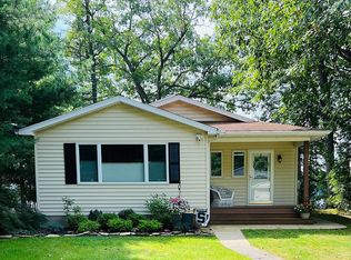 12525 Crystal Lake Dr, Cement City, MI 49233