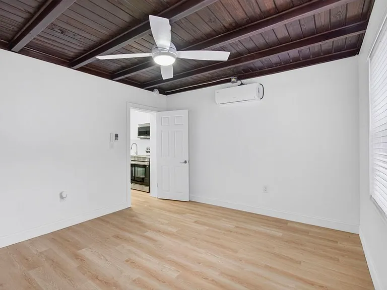 608 Fairfax Rd — Photo 28