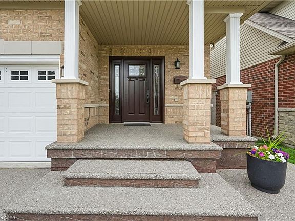 3rd image of 78 Waterberry Trl