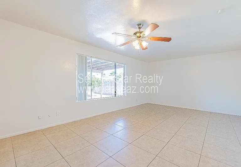 532 W Dublin St — Photo 14