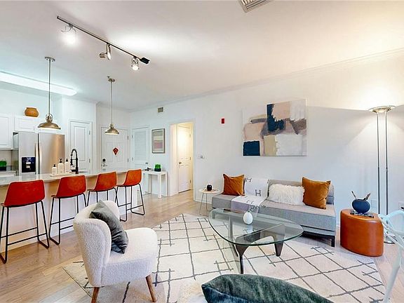 3rd image of 1000 Providence Pl APT 216