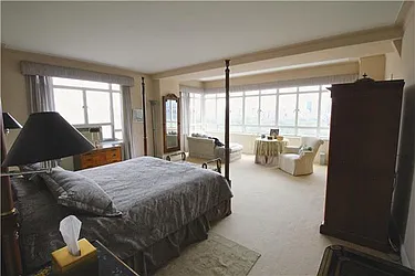 Rented by Metropolitan Res. Partners