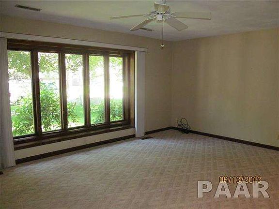 2nd image of 2810 W Pineknoll Ct