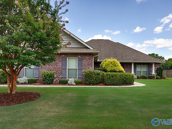 2nd image of 2505 Caldwell Park Ct SE