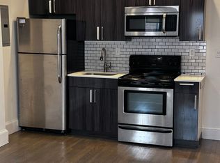 221 Newbury St #4F, Boston, MA 02116