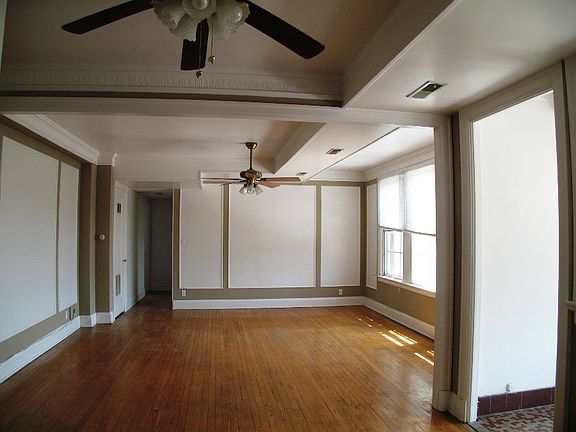 4th image of 818 W Moss Ave #E3