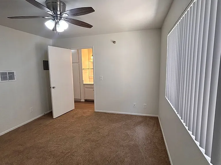 14135 Doty Ave — Photo 19
