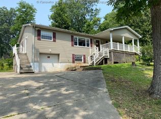 5346 Frontier Dr, Cross Lanes, WV 25313