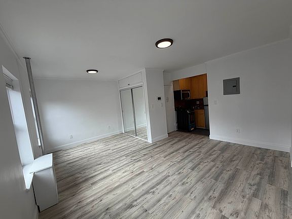 3rd image of 359 E 19th St APT 4F