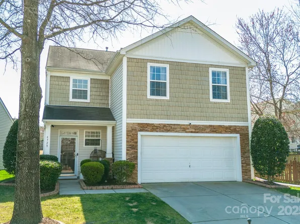 4729 Abercromby St, Charlotte, NC 28213
