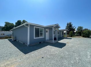 325 W 1st Ave #B, Riddle, OR 97469