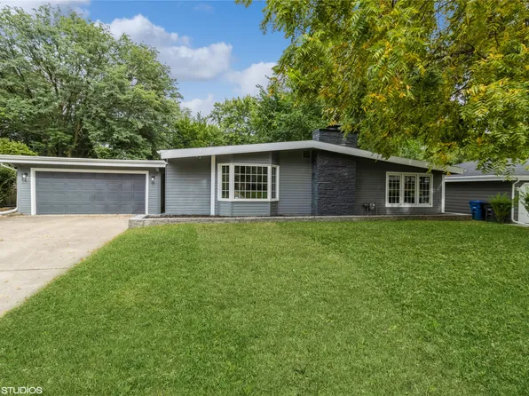 4705 SW 16th St, Des Moines, IA 50315