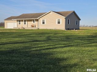 10457 N Puckett Ln, Mount Vernon, IL 62864