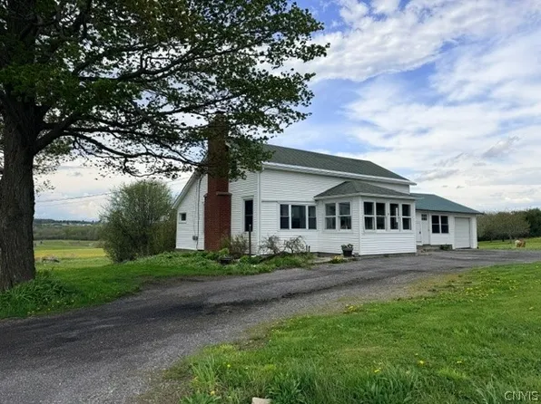 4634 Roberts Rd, Cazenovia, NY 13035