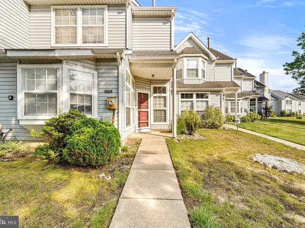 906 Thoreau Ln, Williamstown, NJ 08094