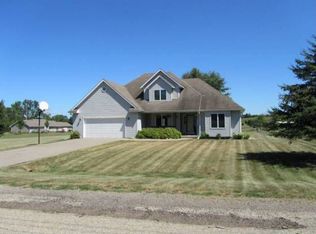 2334 Odessa Dr, Marshalltown, IA 50158
