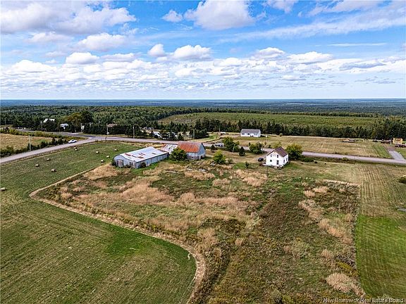 2nd image of 449 Indian Mountain Rd