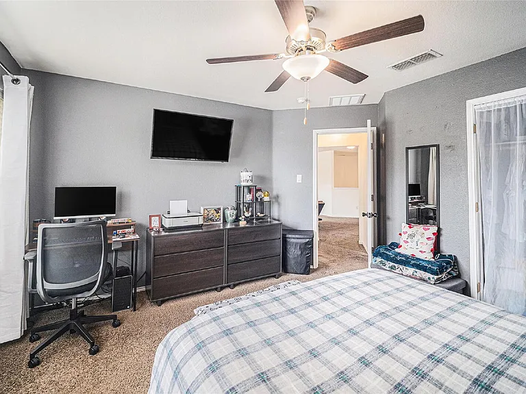 9600 Fox Hill Dr — Photo 20