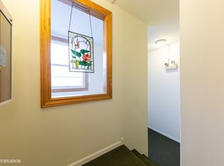 9 S Spring St, Cary, IL 60013