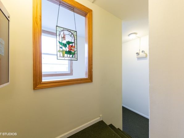 9 S Spring St