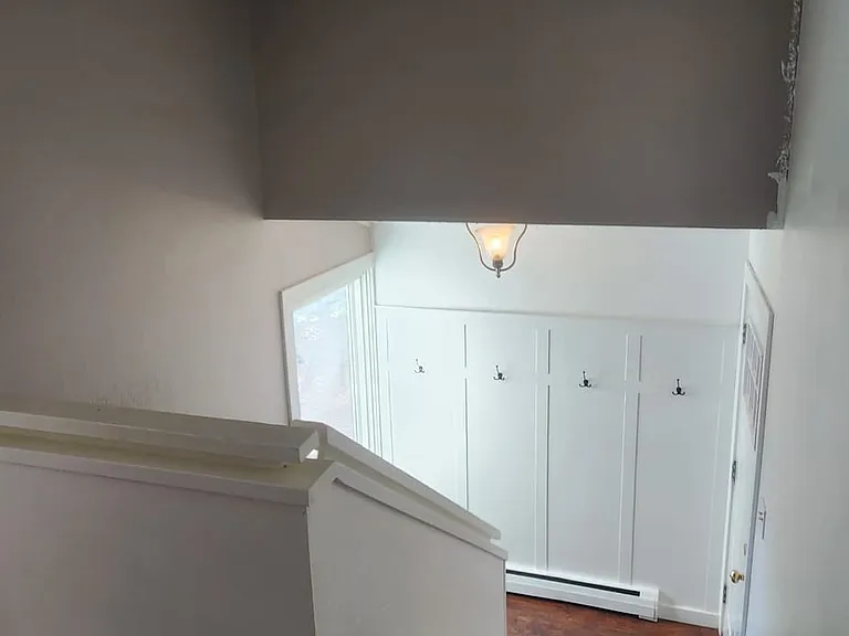 2215 E Vista Dr — Photo 10