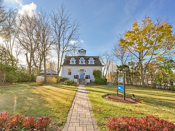 4th image of 202 Main St N