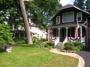 410 Ravine Ave, Lake Bluff, IL 60044